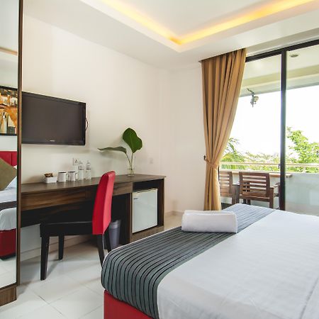 Alia Residence Business Resort Padang Mat Sirat Esterno foto