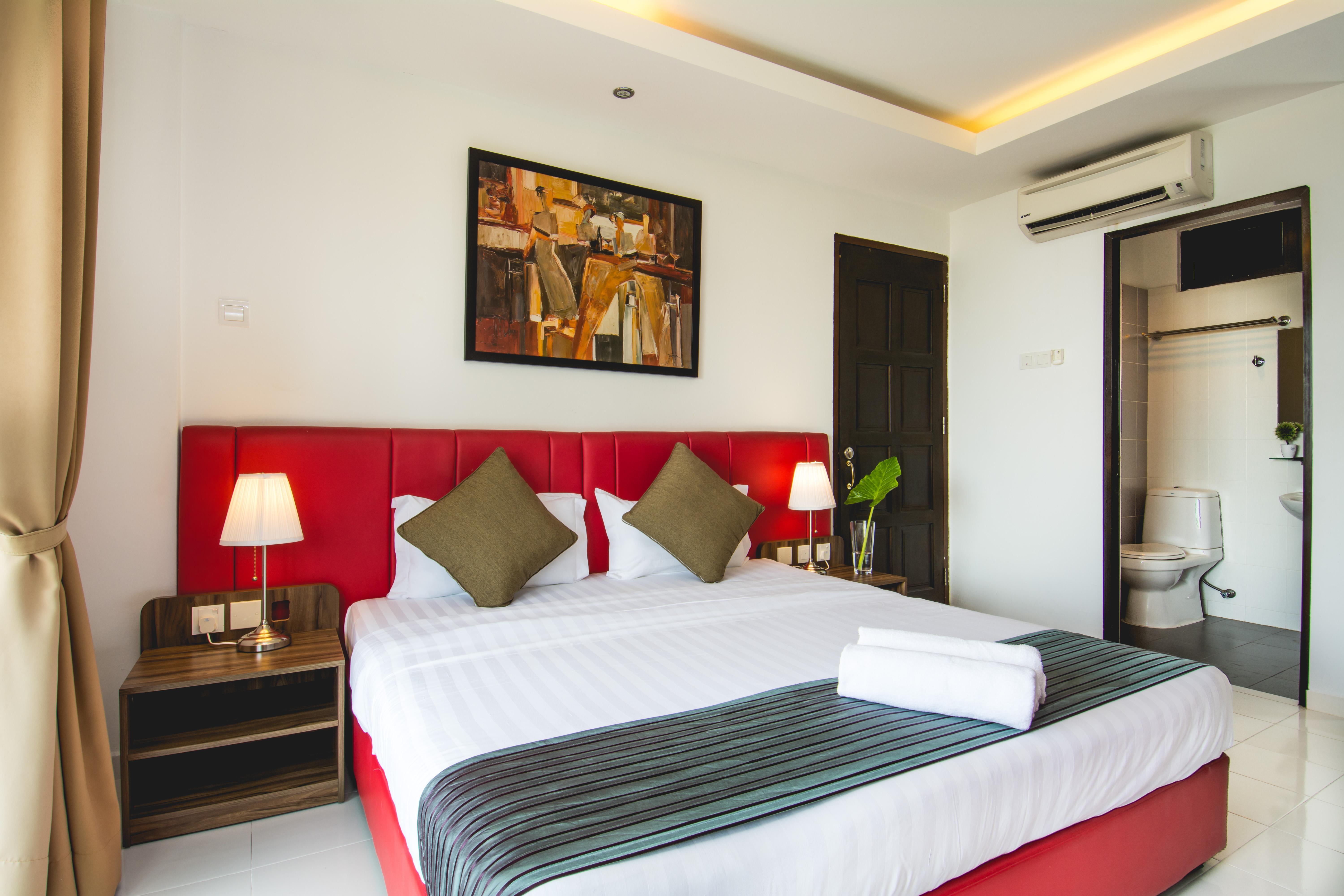 Alia Residence Business Resort Padang Mat Sirat Esterno foto