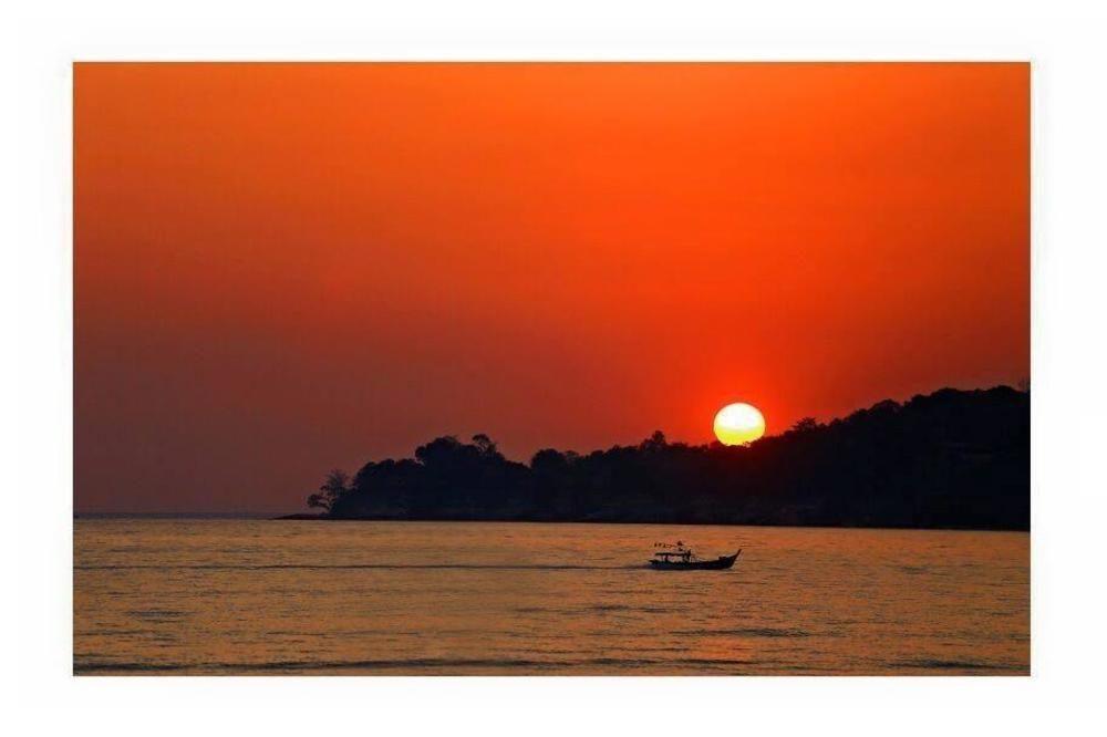 Alia Residence Business Resort Padang Mat Sirat Esterno foto