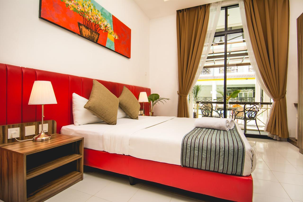 Alia Residence Business Resort Padang Mat Sirat Esterno foto