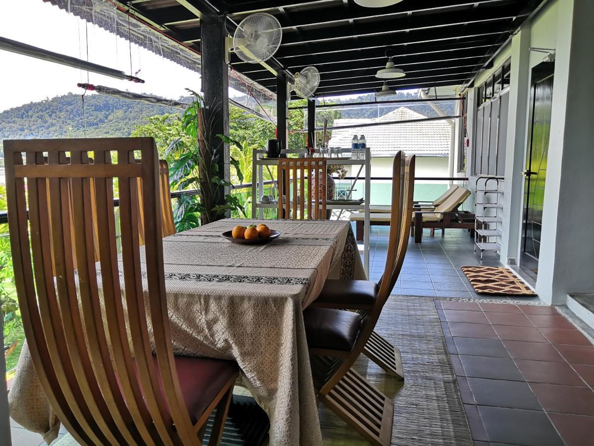Alia Residence Business Resort Padang Mat Sirat Esterno foto